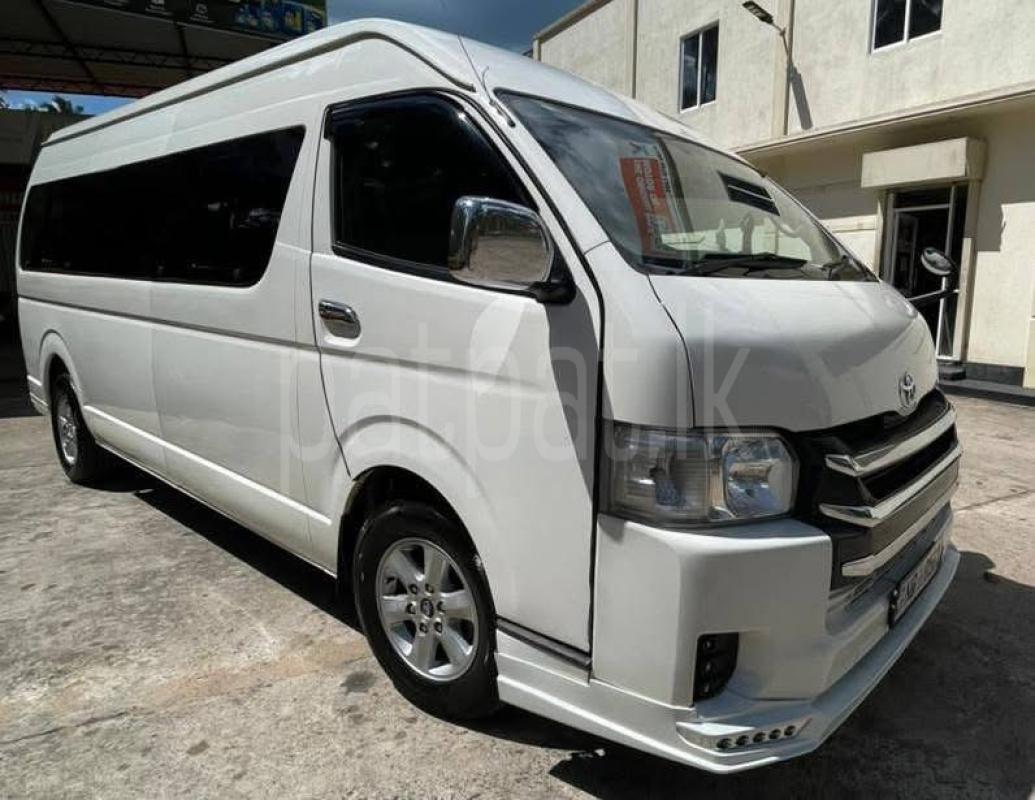 Toyota Hiace 2014 - பயன்படுத்தப்பட்டது வேன் sale in Sri Lanka - patpat.lk