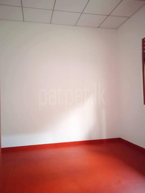 House for Sale in Weliveriya