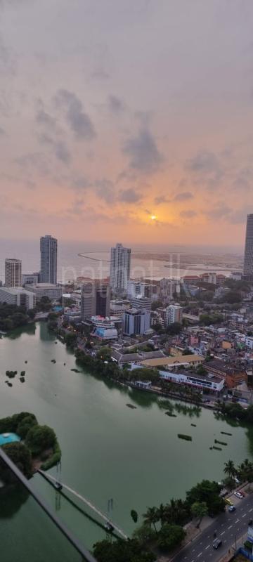  Apartment for Sale in Slave Island (Colombo 02)