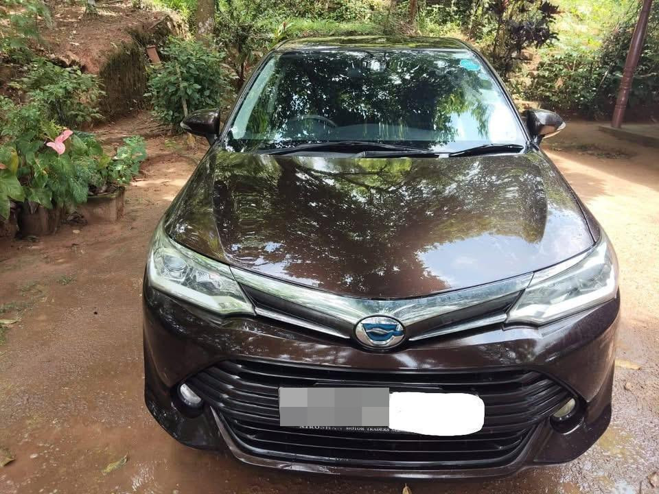 Toyota Axio 2015 - மறுசீரமைக்கப்பட்டது கார் sale in Sri Lanka - patpat.lk