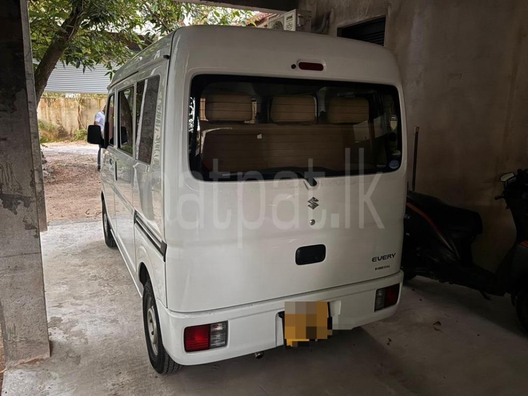 Advertisement image 6