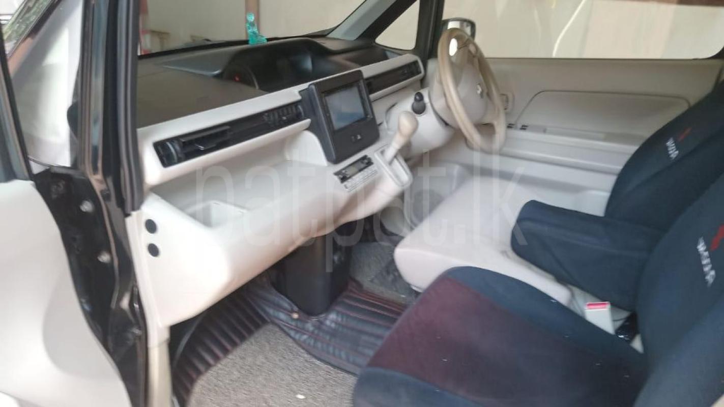 Advertisement image 6