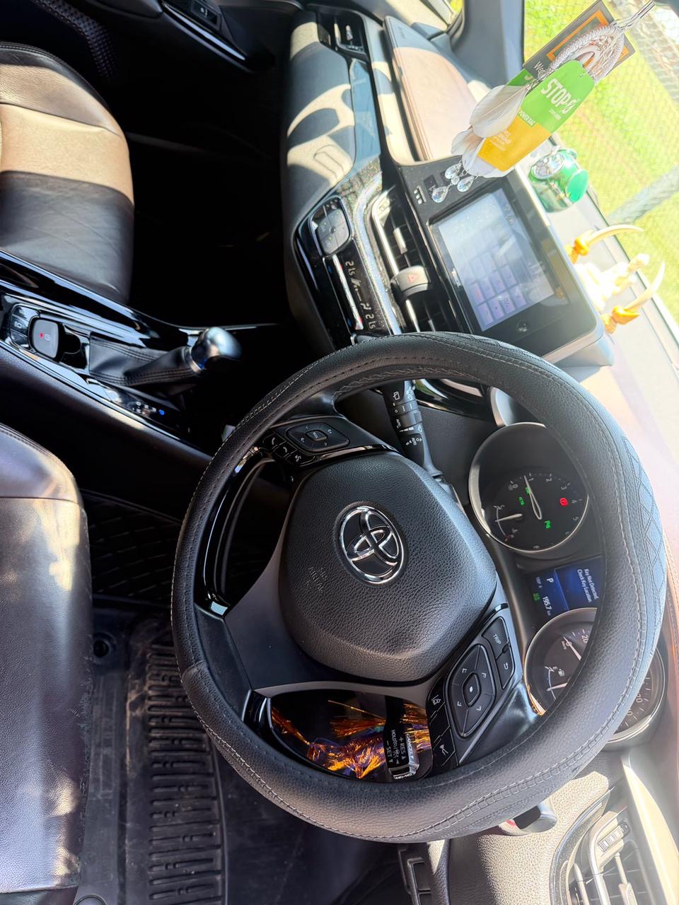 Toyota CHR 2018 - Used SUV sale in Sri Lanka - patpat.lk