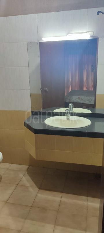 premium-listing-image