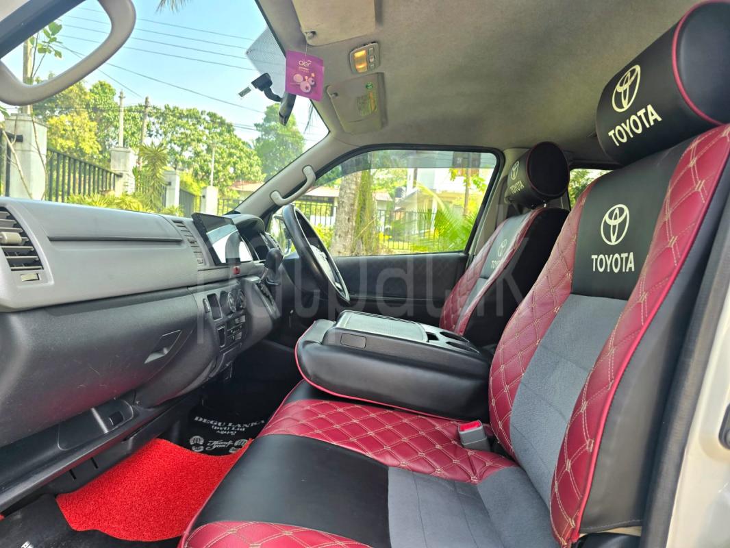 Toyota Hiace 2006 - Used Van sale in Sri Lanka - patpat.lk