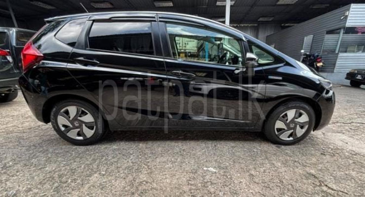 Advertisement image 3