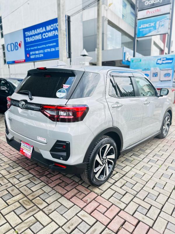 Advertisement image 3