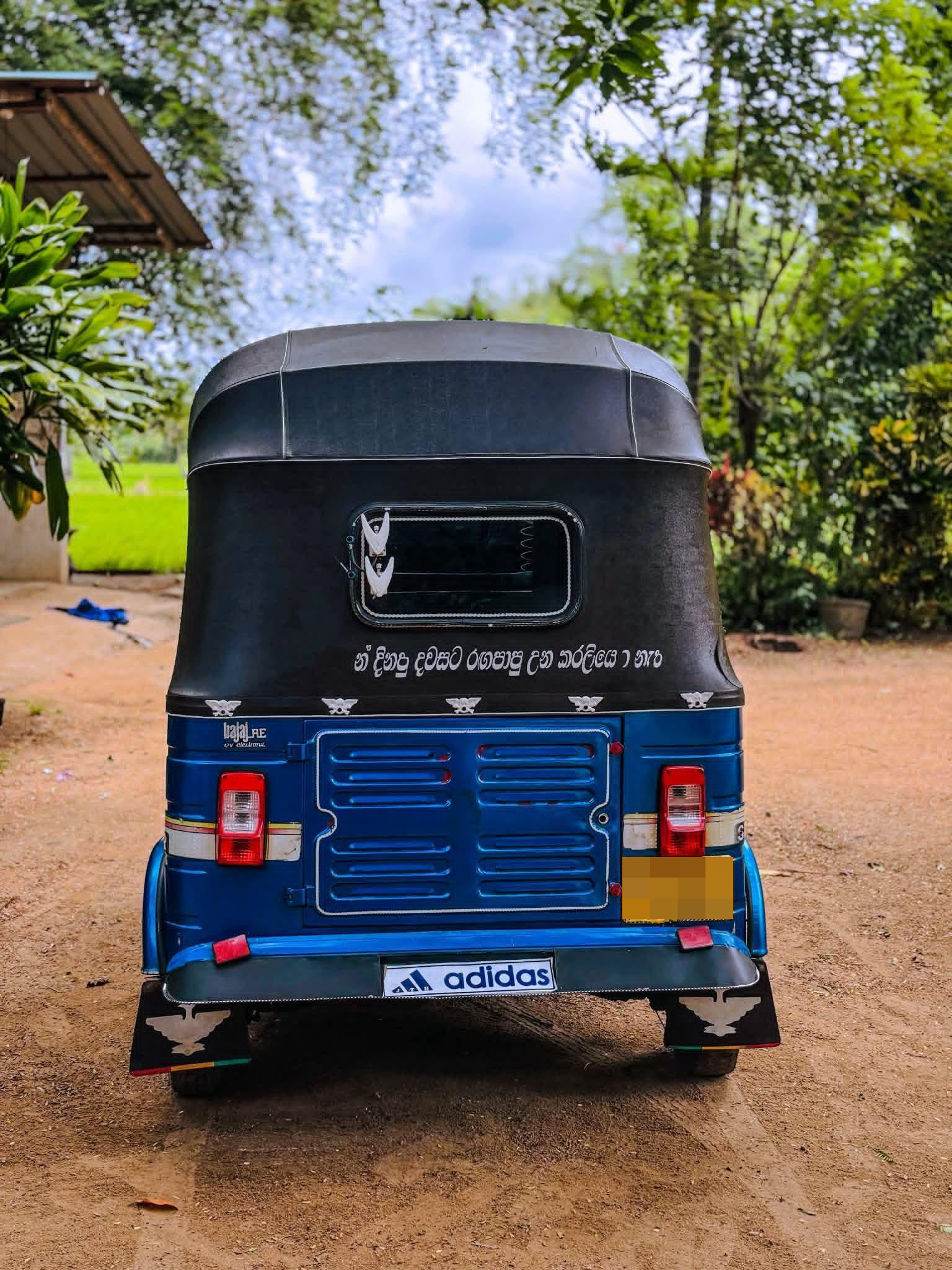 Bajaj 2 stroke 2004 - භාවිතා කරන ලද ත්‍රිරෝද රථය sale in Sri Lanka - patpat.lk