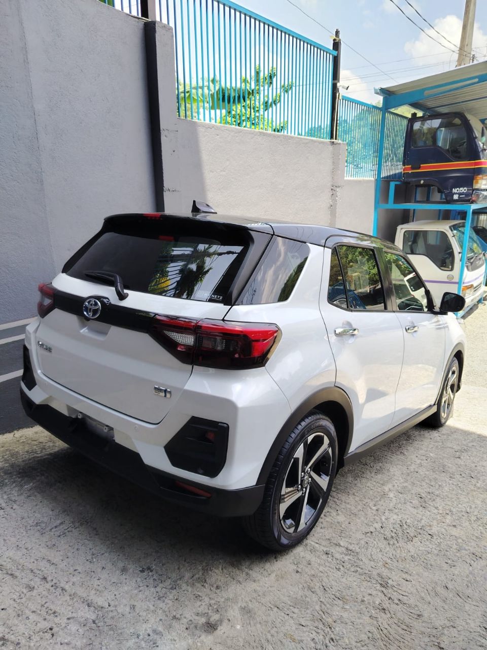 Advertisement image 1