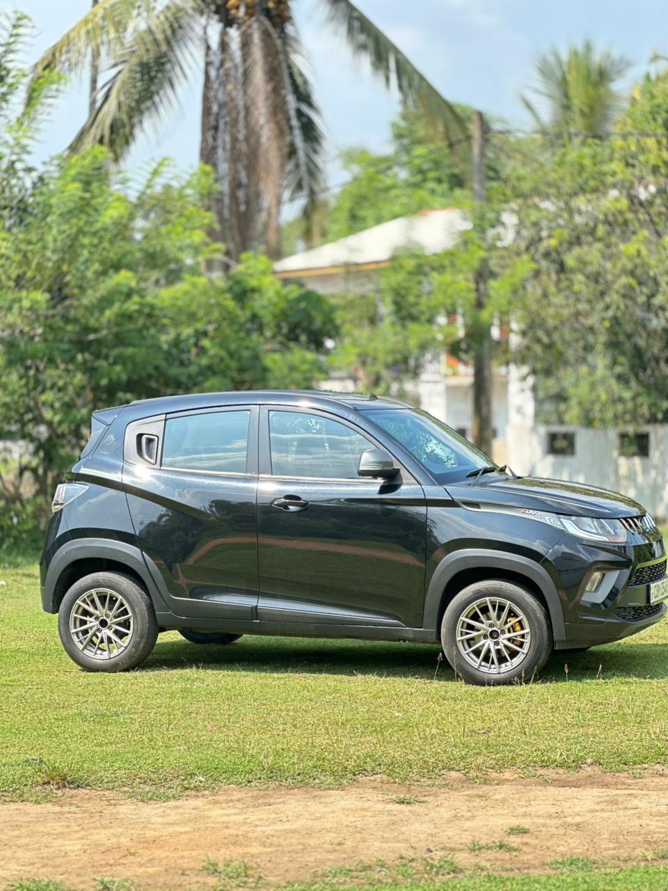 Mahindra KUV 2021 - பயன்படுத்தப்பட்டது SUV sale in Sri Lanka - patpat.lk
