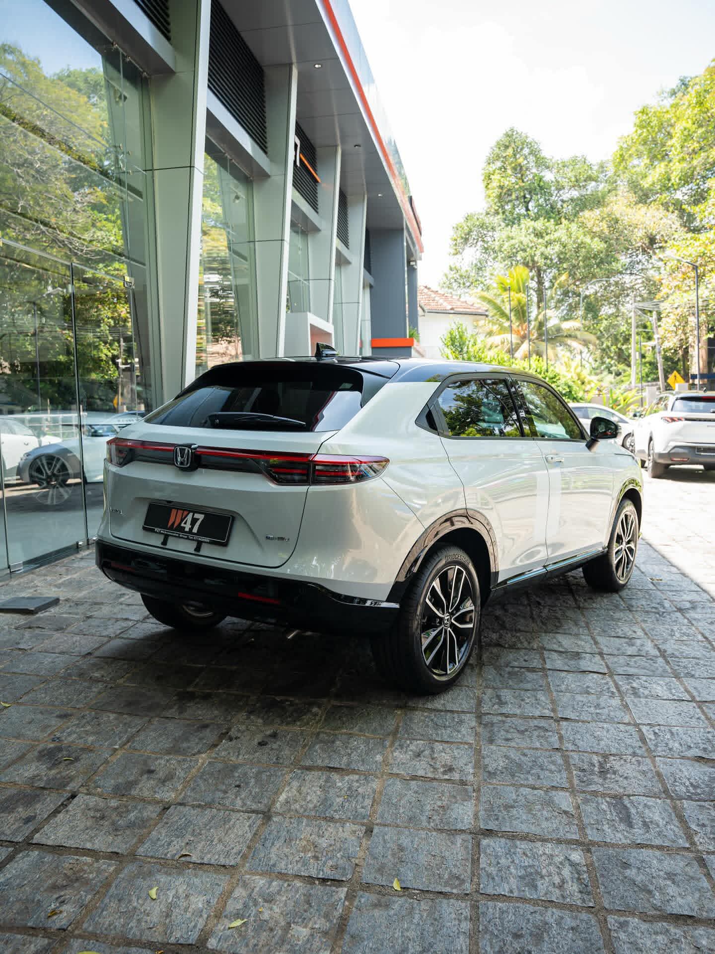 Honda Vezel 2025 - අලුත් SUV රථය sale in Sri Lanka - patpat.lk