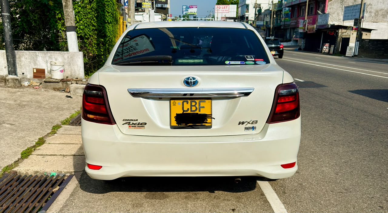 Toyota Axio 2017 - பயன்படுத்தப்பட்டது கார் sale in Sri Lanka - patpat.lk