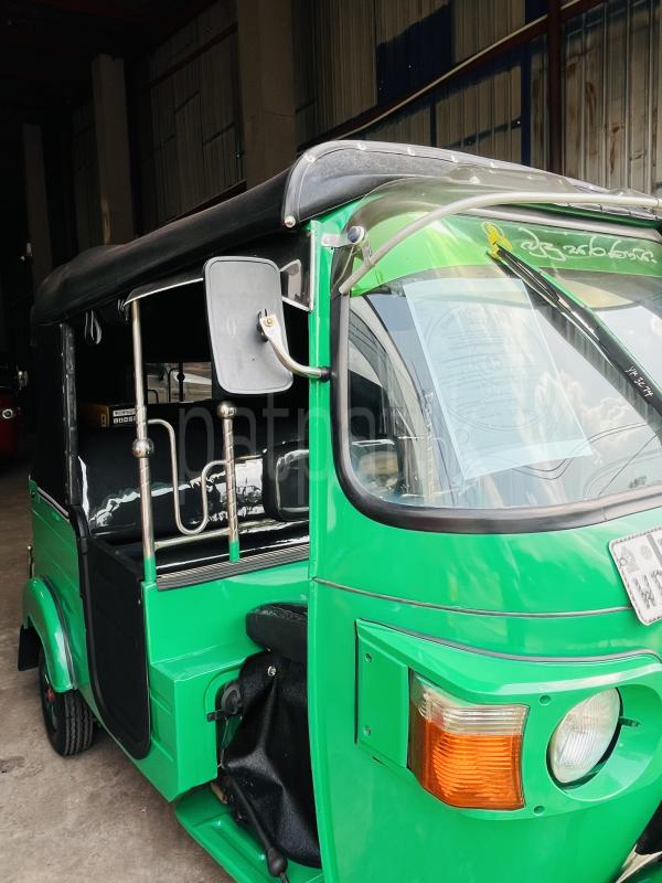 Bajaj 4 stroke 2011 - மறுசீரமைக்கப்பட்டது முச்சக்கர வண்டி sale in Sri Lanka - patpat.lk