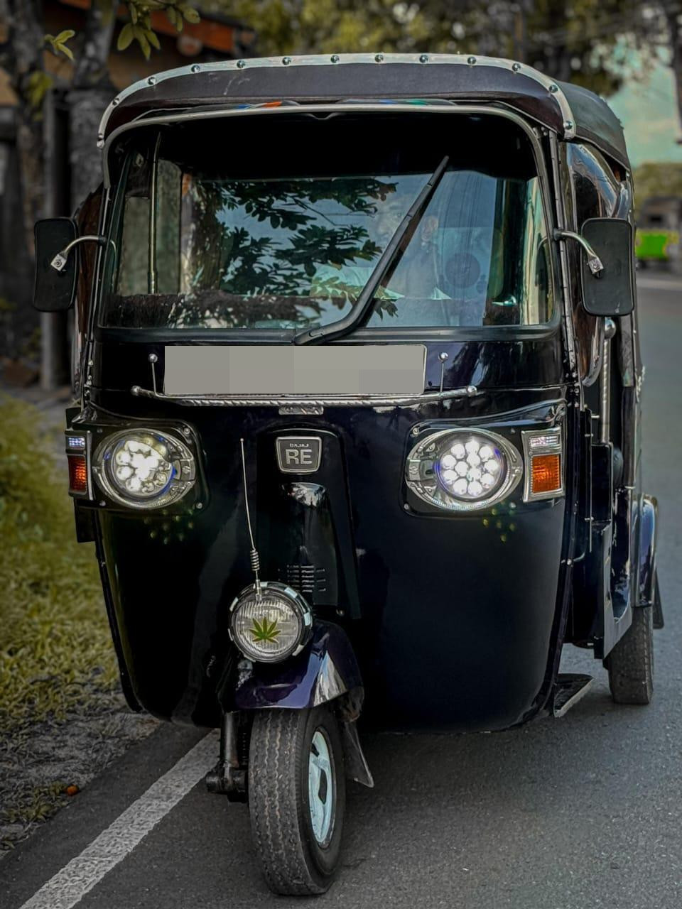 Bajaj 4 stroke 2012 - Used Three wheeler sale in Sri Lanka - patpat.lk