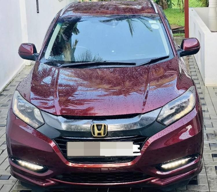Honda Vezel 2014 - Used SUV sale in Sri Lanka - patpat.lk