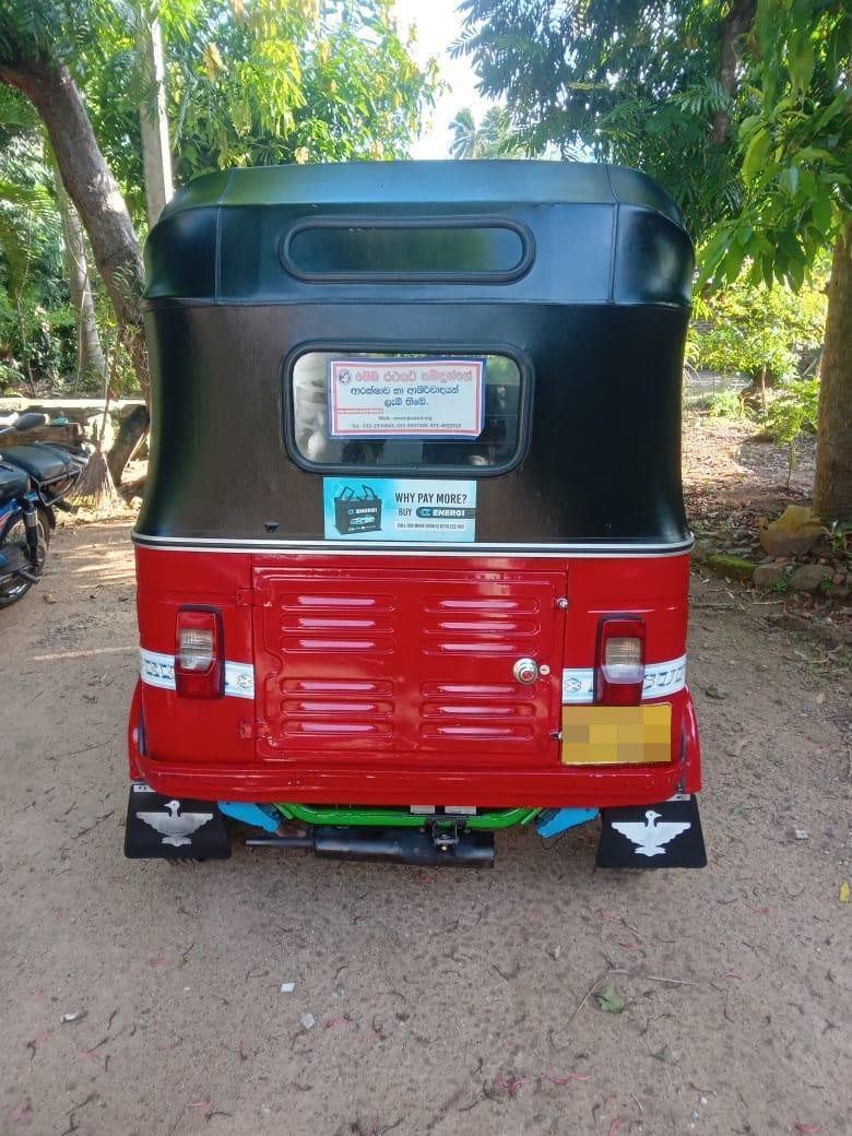 Bajaj 4 stroke 2010 - பயன்படுத்தப்பட்டது முச்சக்கர வண்டி sale in Sri Lanka - patpat.lk
