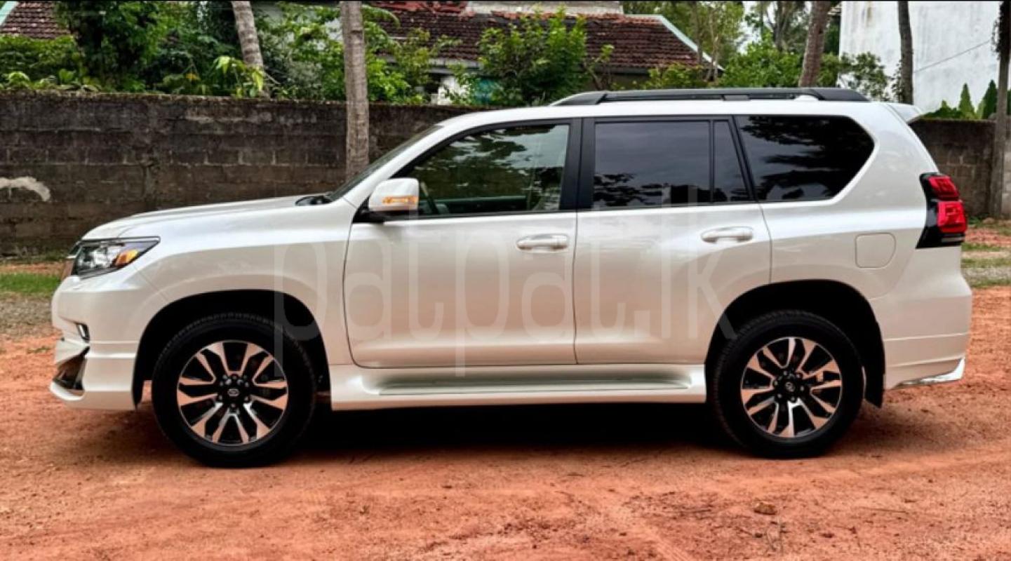 Advertisement image 3