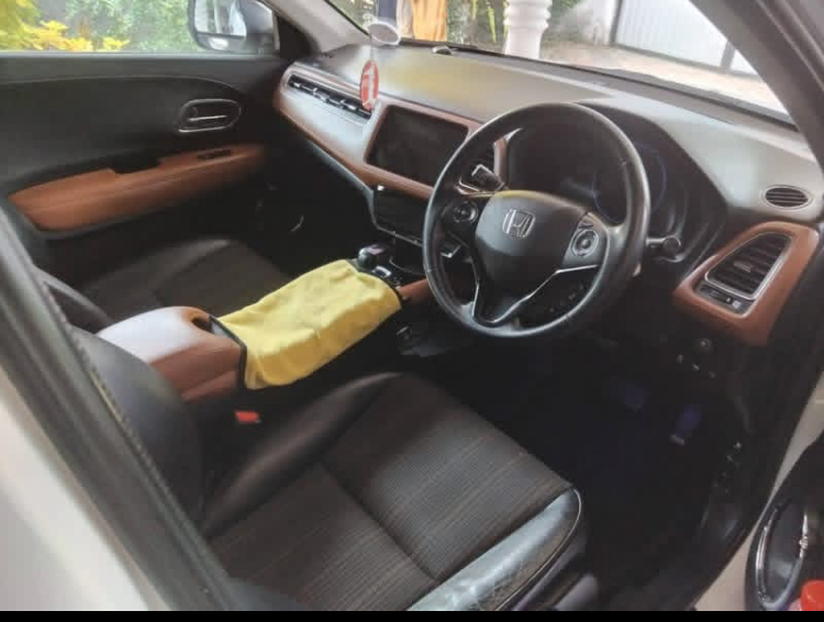 Honda Vezel 2014 - பயன்படுத்தப்பட்டது SUV sale in Sri Lanka - patpat.lk