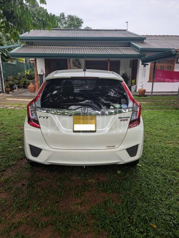 Honda Fit 2015 - பயன்படுத்தப்பட்டது கார் sale in Sri Lanka - patpat.lk