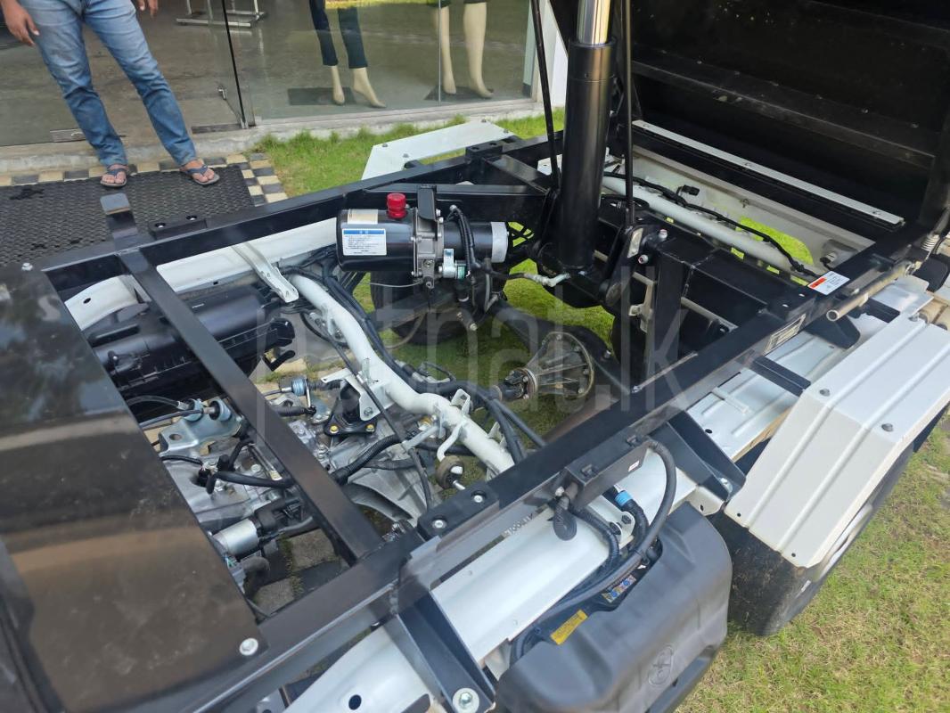 Suzuki Carry 2024 - மறுசீரமைக்கப்பட்டது டிரக் sale in Sri Lanka - patpat.lk