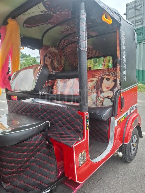 Advertisement image 6