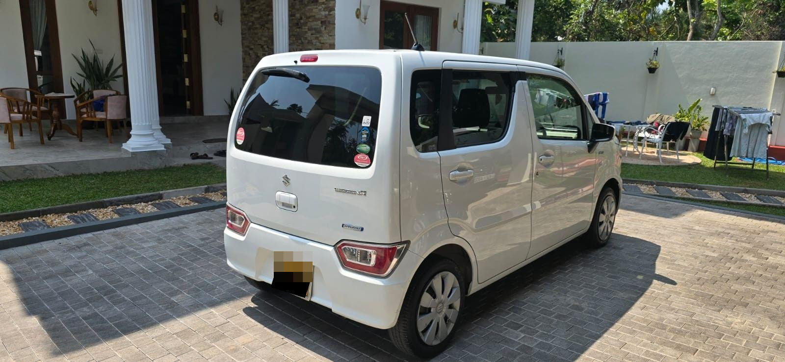 Advertisement image 1