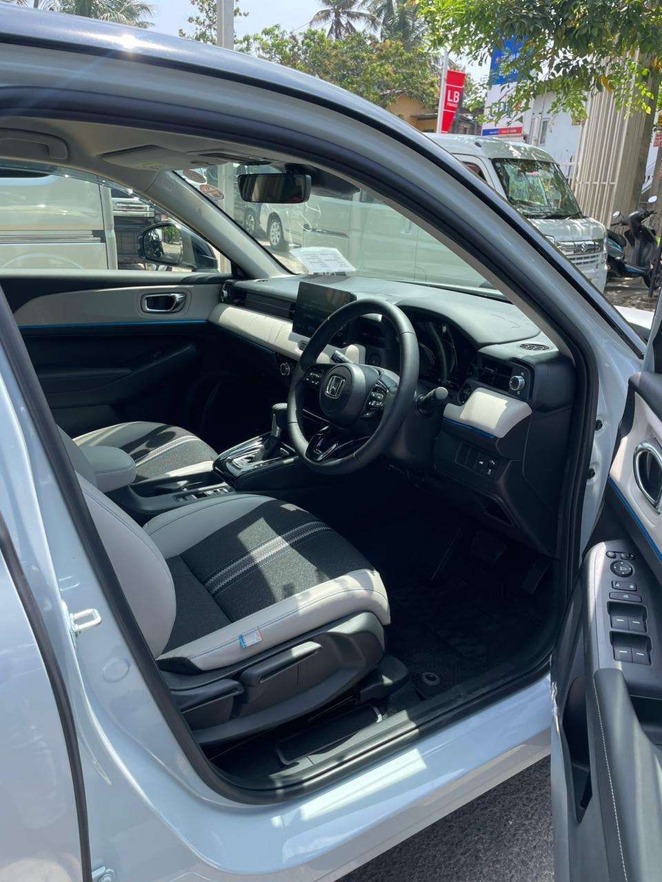 Honda Vezel 2025 - மறுசீரமைக்கப்பட்டது SUV sale in Sri Lanka - patpat.lk