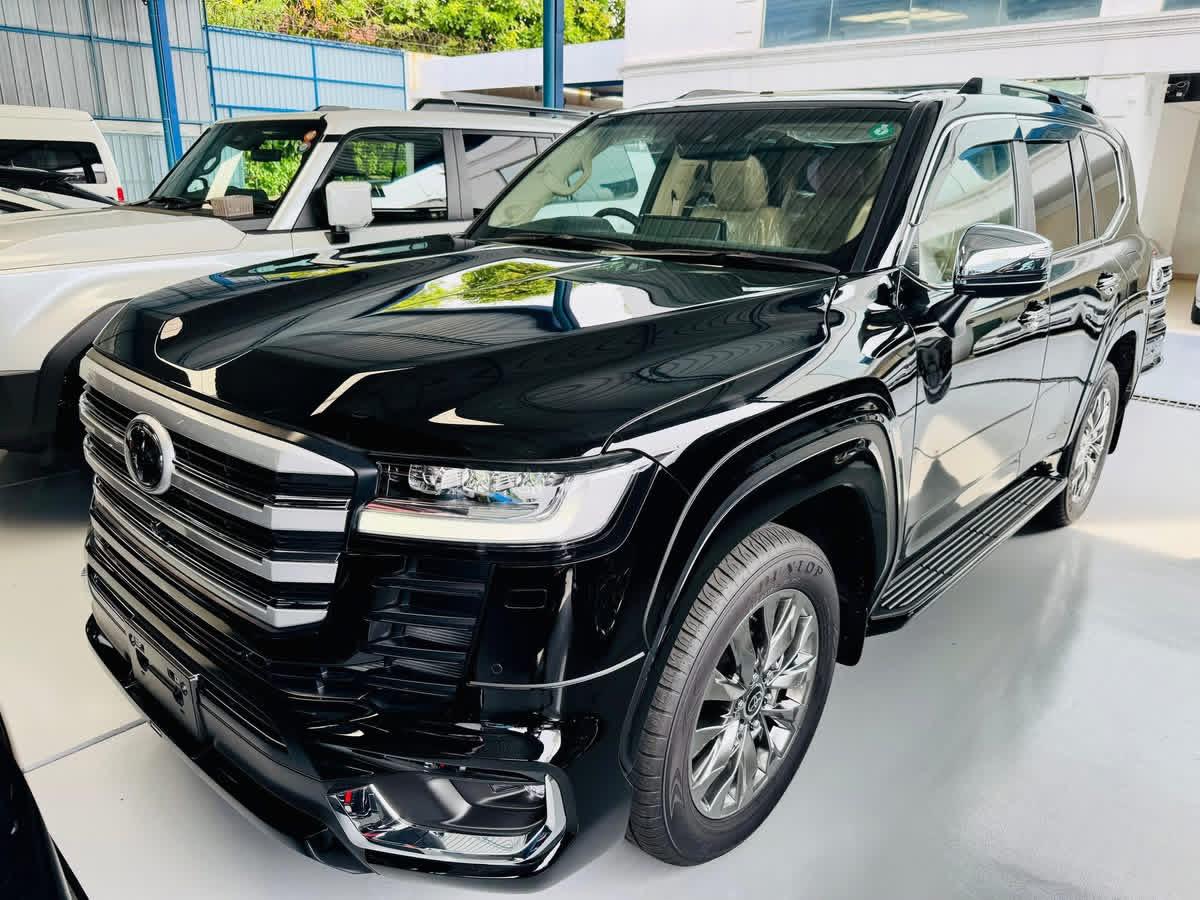 Toyota Land Cruiser 2025 ads-image-1