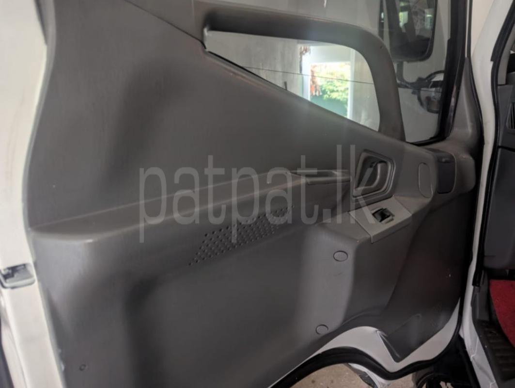 Advertisement image 6