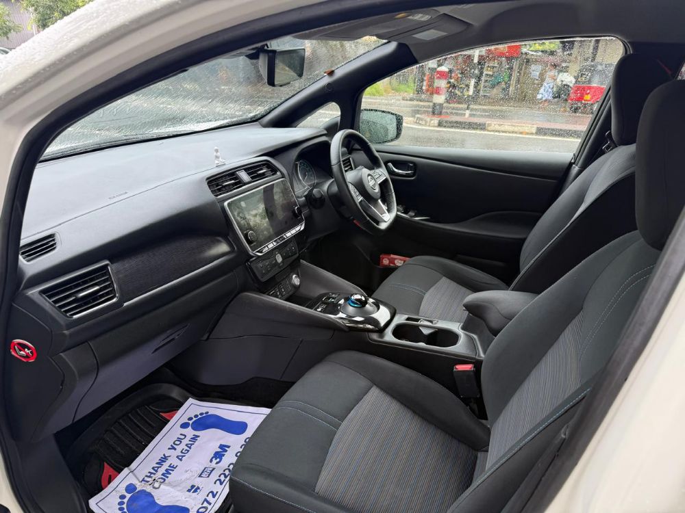 Nissan Leaf 2015 - பயன்படுத்தப்பட்டது கார் sale in Sri Lanka - patpat.lk