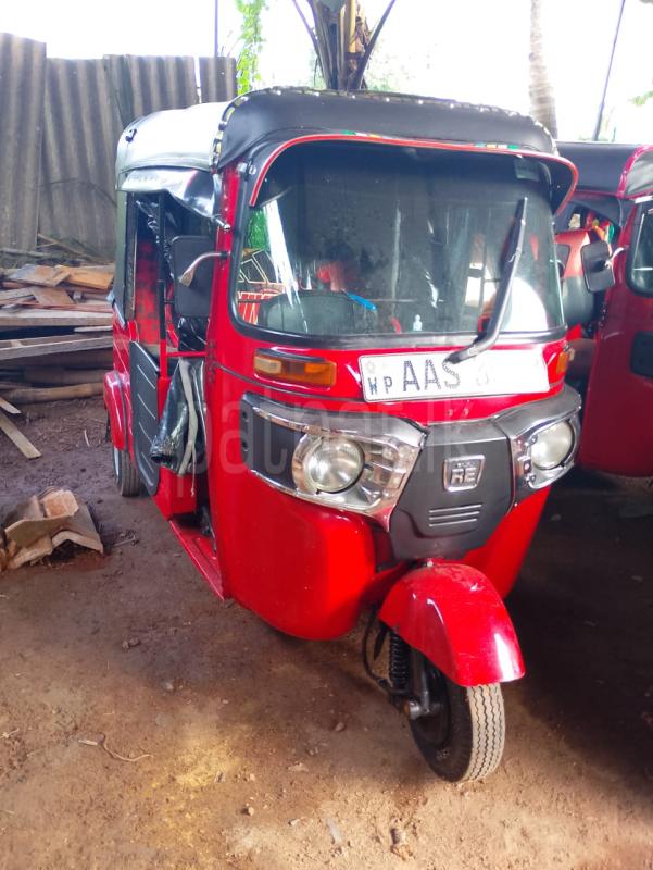 Bajaj 4 stroke 2014 - பயன்படுத்தப்பட்டது முச்சக்கர வண்டி sale in Sri Lanka - patpat.lk