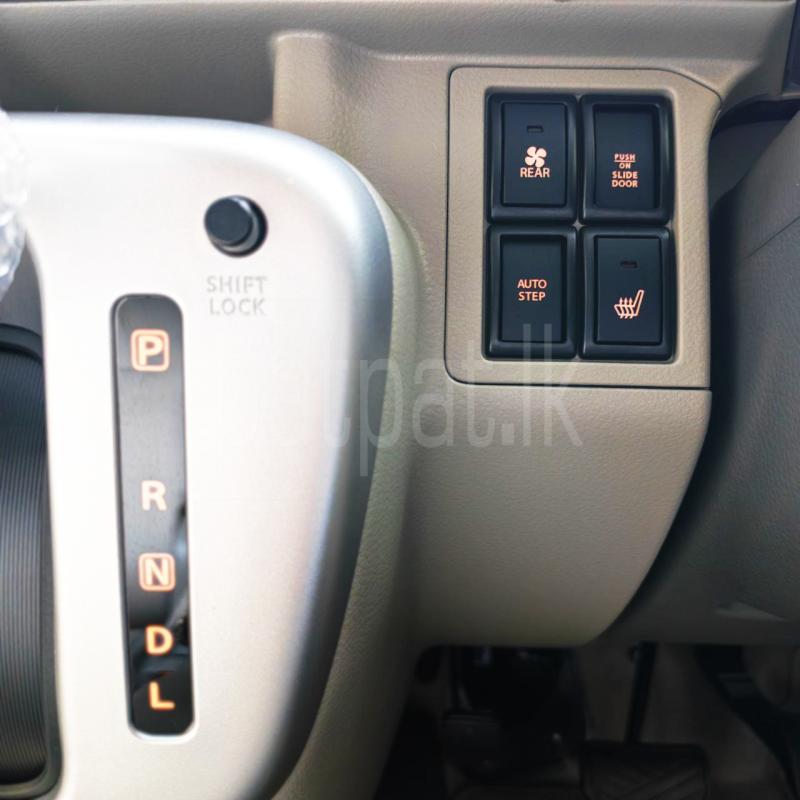 Advertisement image 10