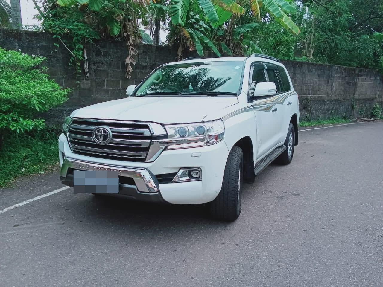 Toyota Land Cruiser 2017 ads-image-1