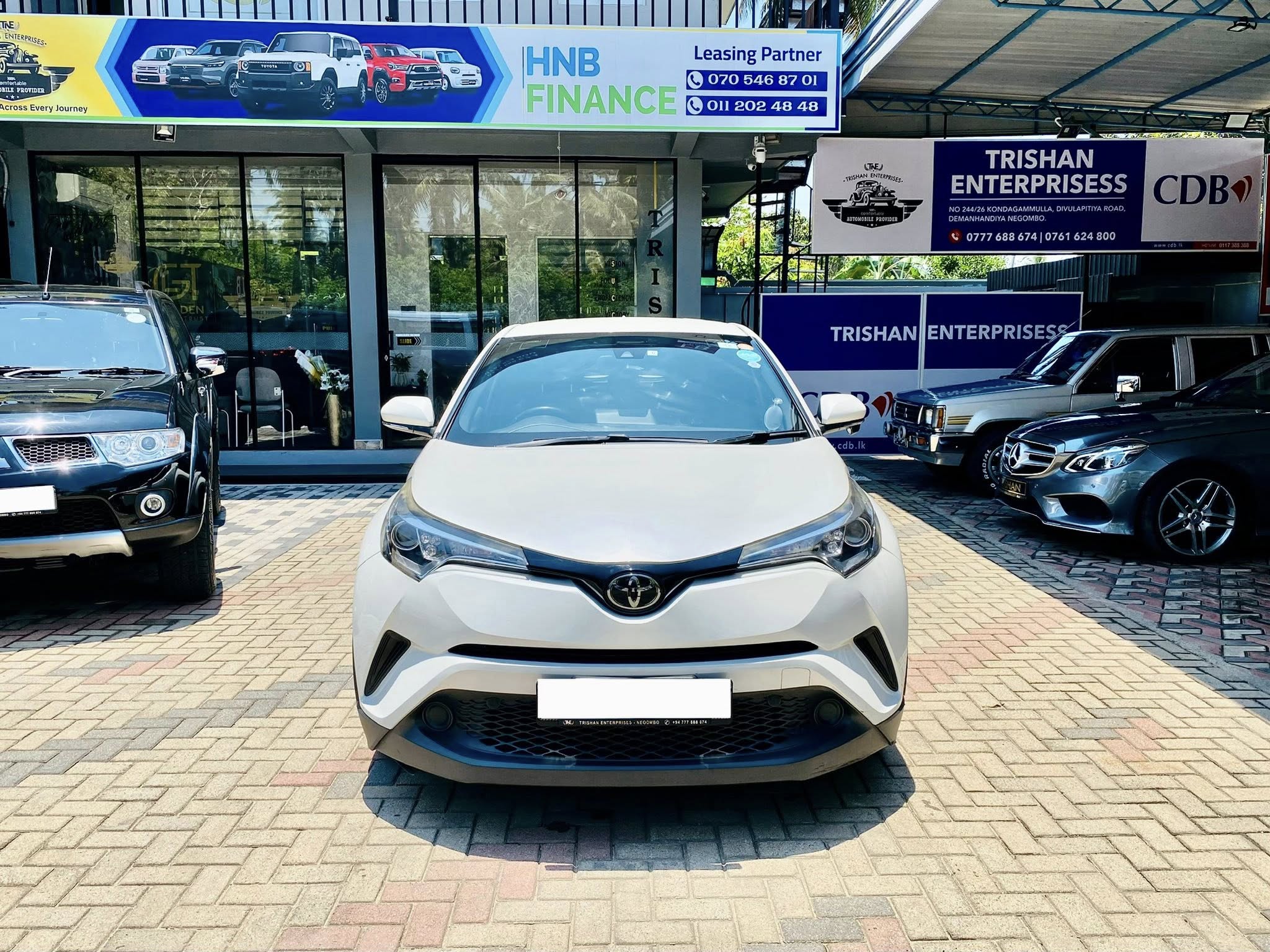 Toyota CHR 2017 - பயன்படுத்தப்பட்டது SUV sale in Sri Lanka - patpat.lk