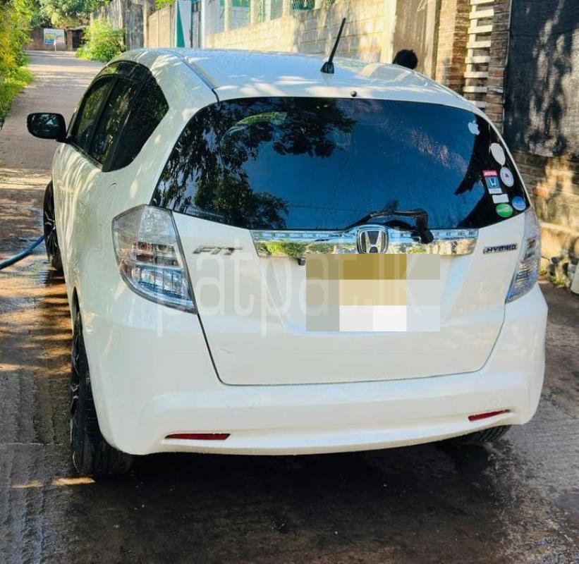 Honda Fit 2013 - பயன்படுத்தப்பட்டது கார் sale in Sri Lanka - patpat.lk