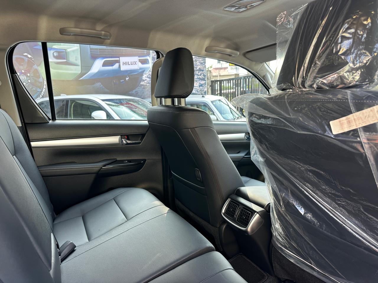 Toyota Hilux 2024 - சான்றளிக்கப்பட்டது சரக்கு போக்குவரத்து sale in Sri Lanka - patpat.lk