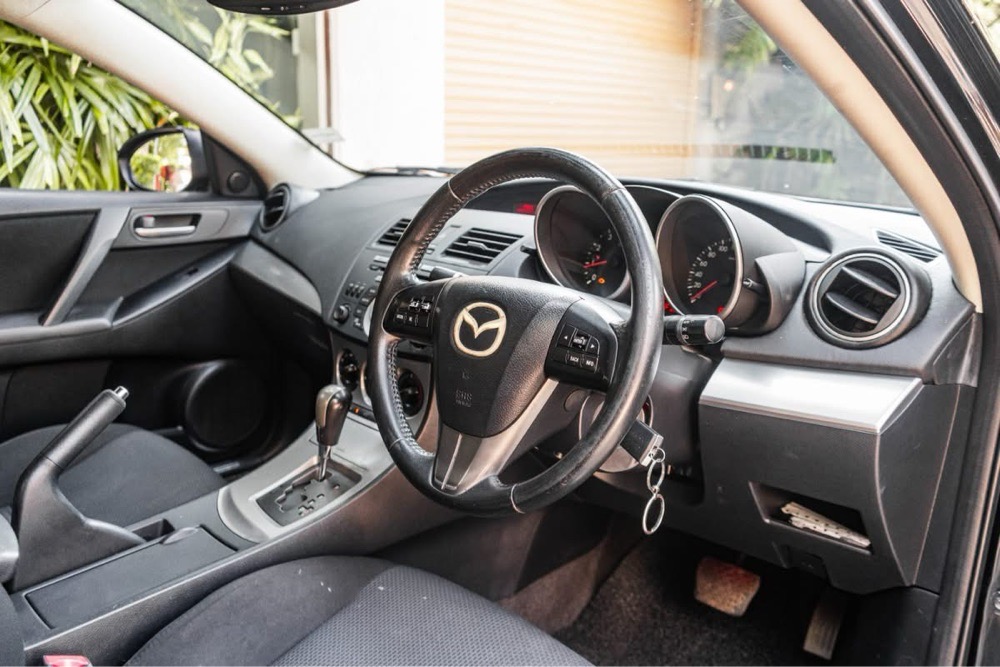 Mazda 3 2011 - Used Car sale in Sri Lanka - patpat.lk