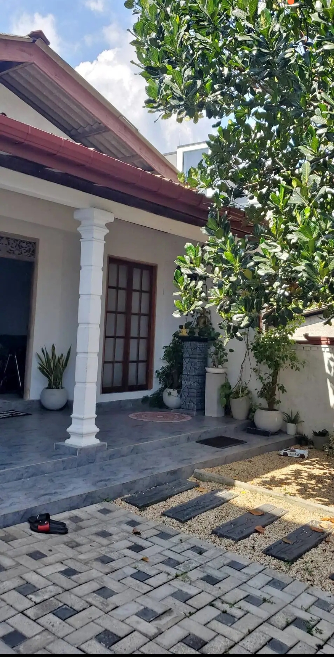 House for Sale in Athurugiriya