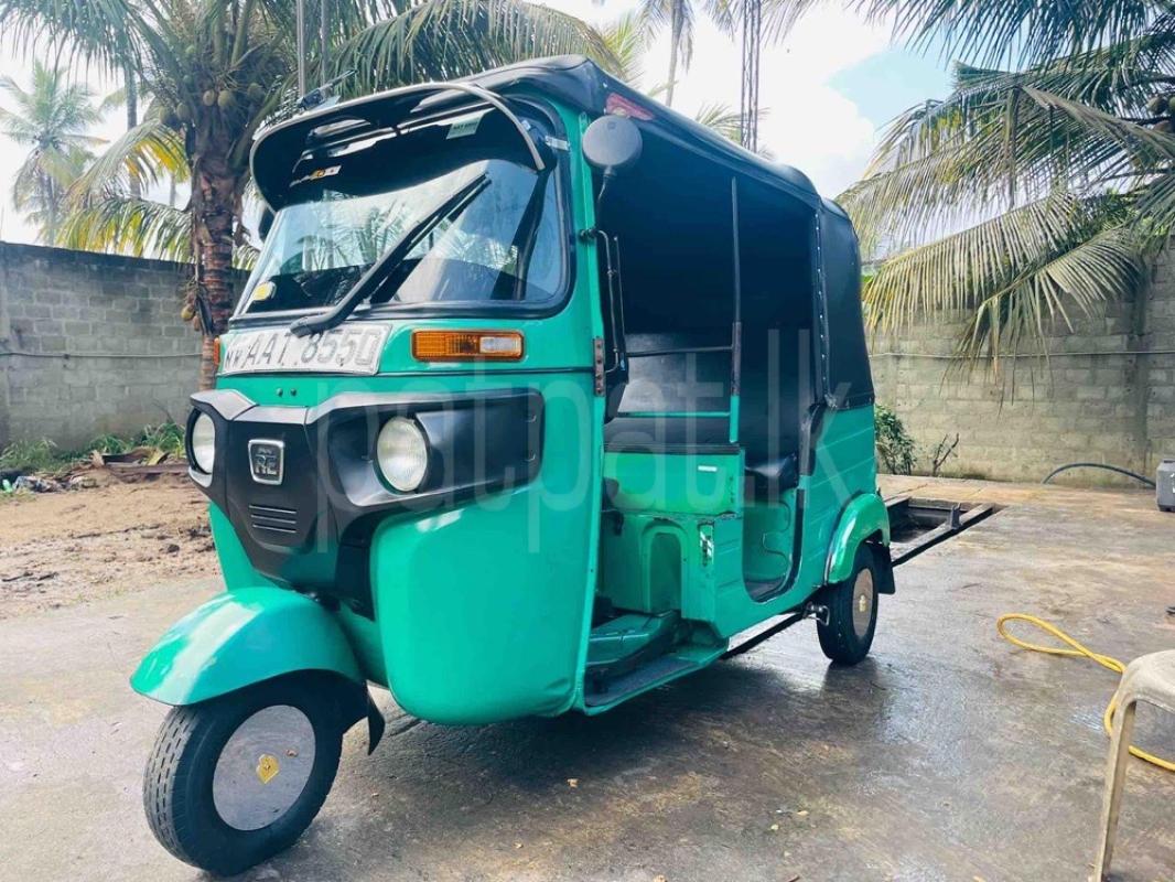 Bajaj Three Wheel 2014 - பயன்படுத்தப்பட்டது முச்சக்கர வண்டி sale in Sri Lanka - patpat.lk