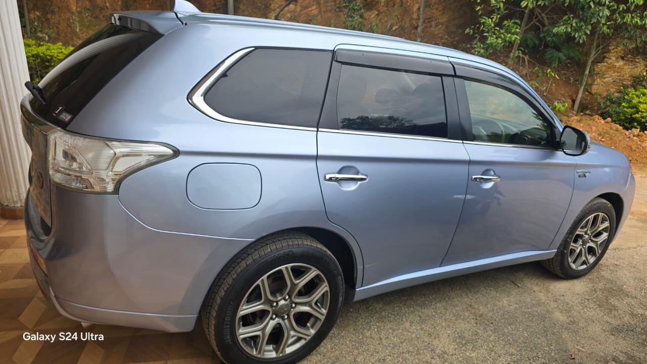 Mitsubishi Outlander 2014 - Used SUV sale in Sri Lanka - patpat.lk