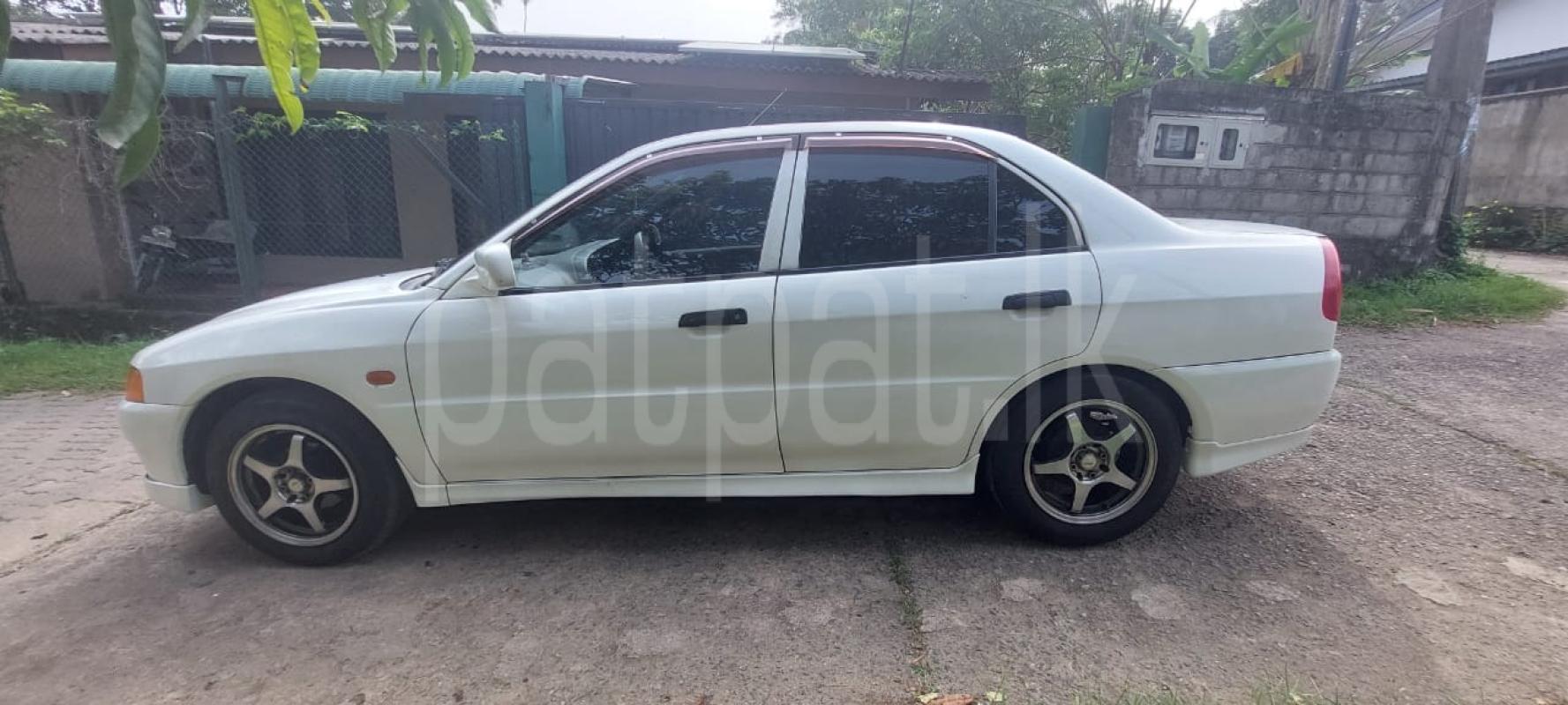 Mitsubishi Lancer 1999 - பயன்படுத்தப்பட்டது கார் sale in Sri Lanka - patpat.lk