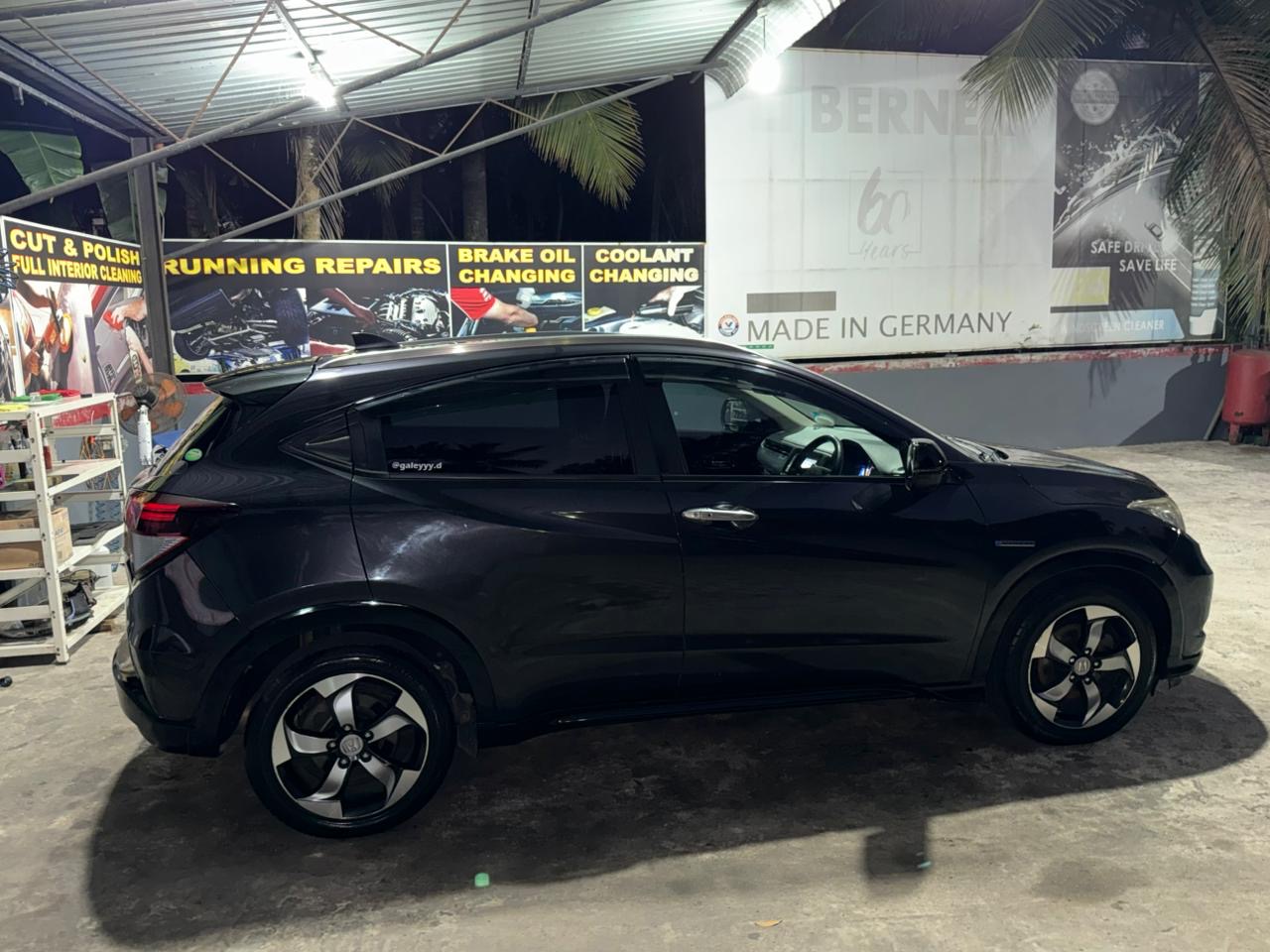 Honda Vezel 2013 - பயன்படுத்தப்பட்டது SUV sale in Sri Lanka - patpat.lk