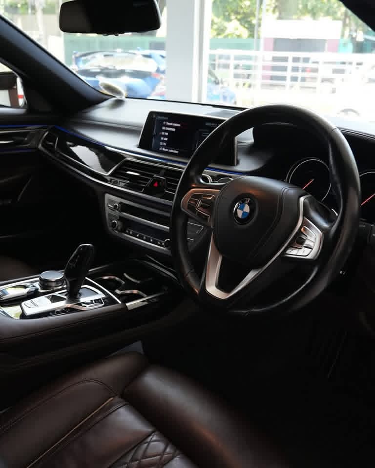 BMW 740LI 2016 - Used Car sale in Sri Lanka - patpat.lk