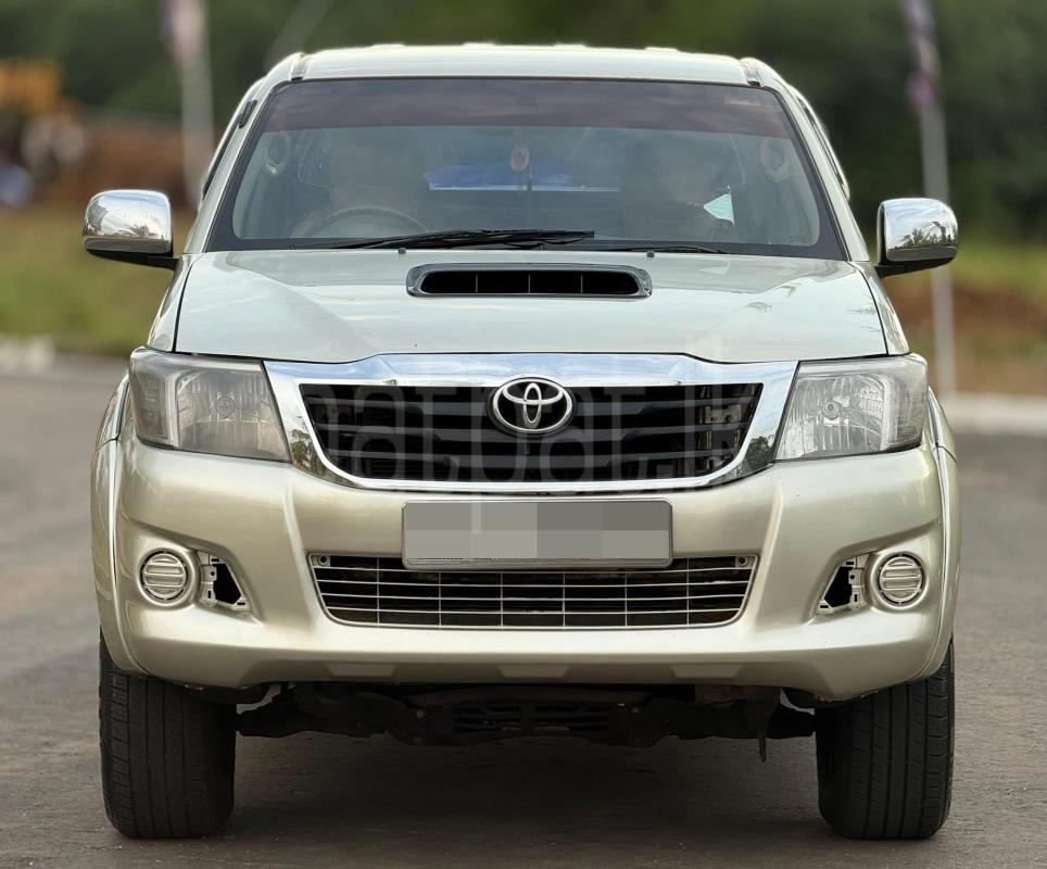 Toyota Hilux champ 2011 - Used Pick-up  sale in Sri Lanka - patpat.lk