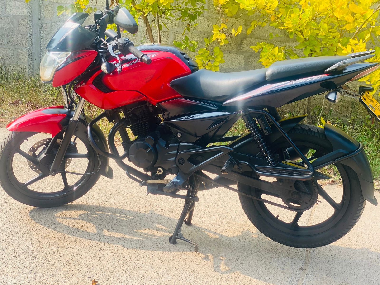 Bajaj Pulsar 2012 - Used Bike sale in Sri Lanka - patpat.lk