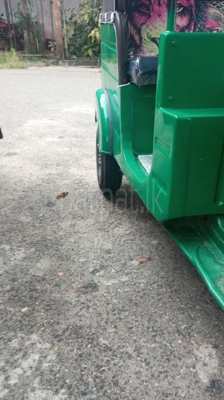 Advertisement image 6