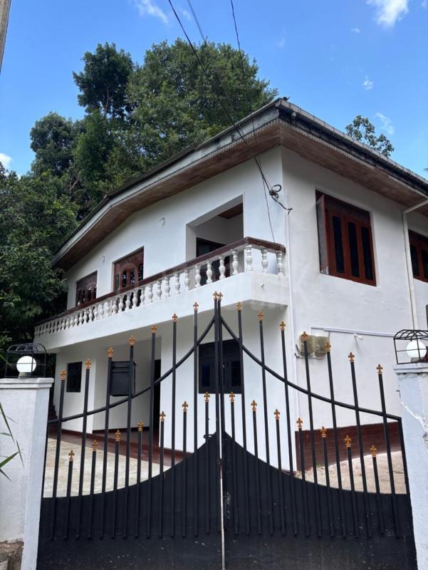 House for Rent in Ampitiya