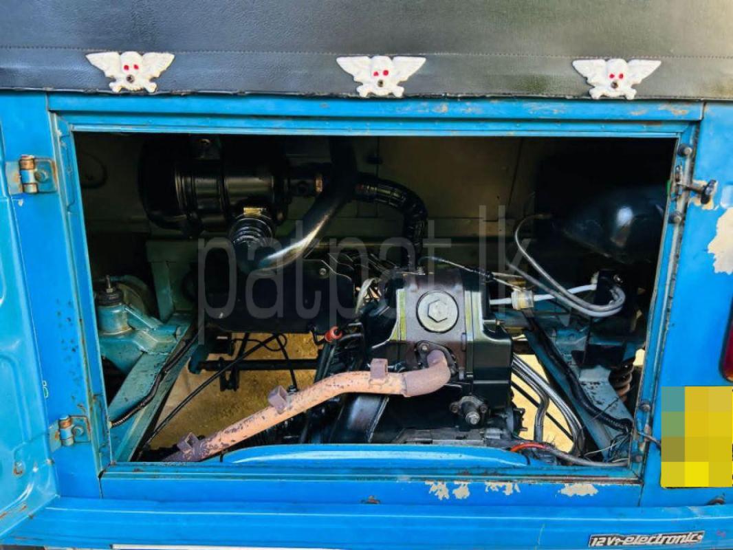 Advertisement image 6