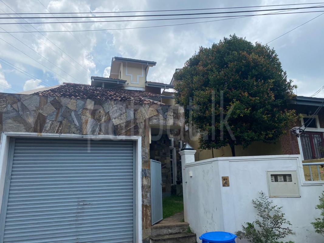 House for Sale in Battaramulla ads-image-1