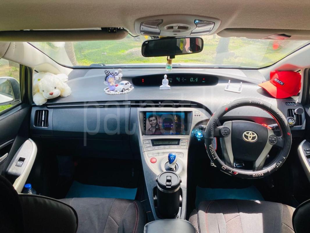 Toyota Prius 2012 - Used Car sale in Sri Lanka - patpat.lk